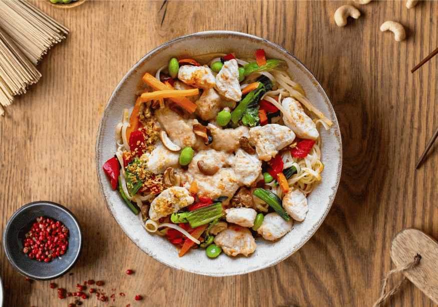 Rice noodles with chicken