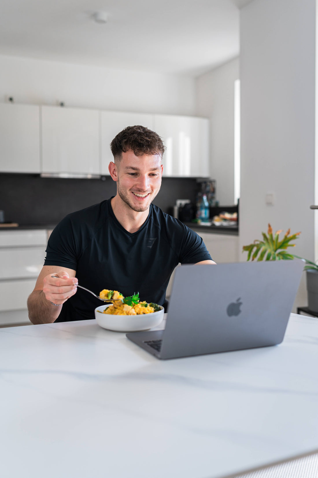 Proteinreiche Lebensmittel – Die Top 25 + Tipps für deinen Muskelaufbau