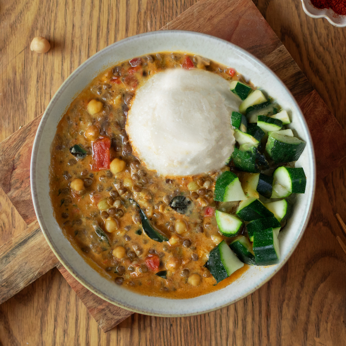 CH: Kokos-Curry mit Linsen und Gemüse